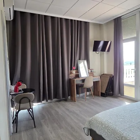 La Oficina Hotel
